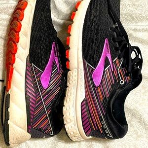 Brooks Adrenaline-for Women